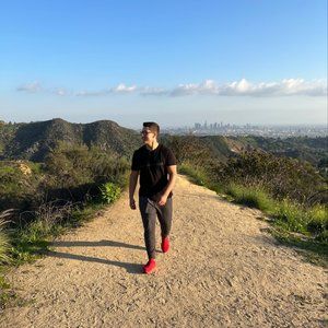 Meet your Posher, Eloi